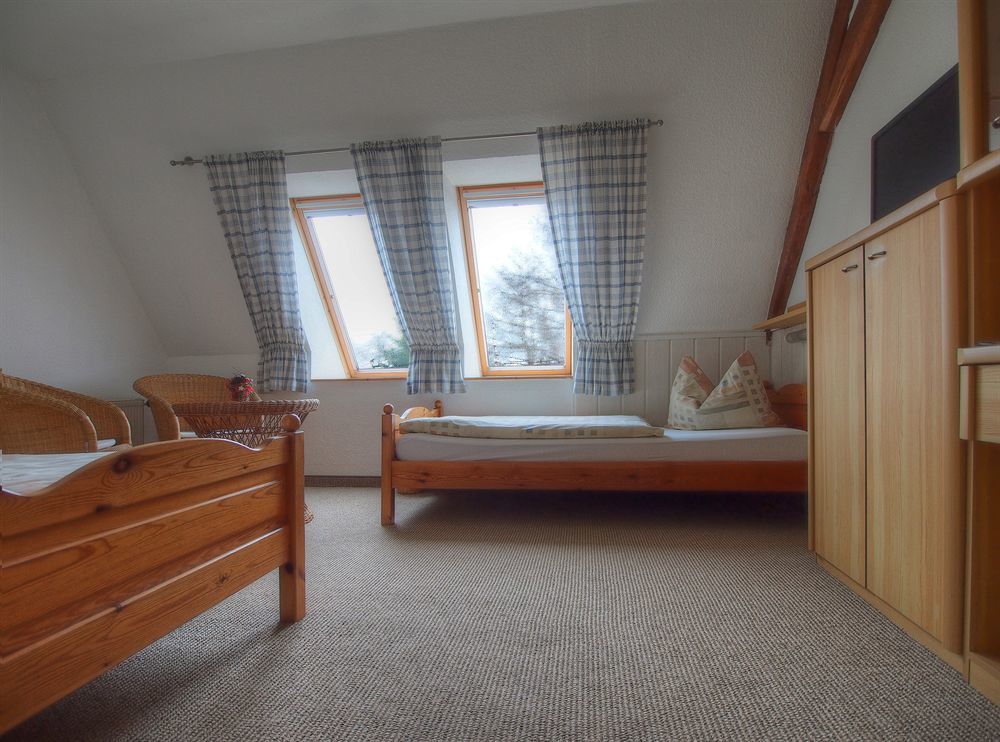 Pension Am Kirschberg Bannewitz Exterior photo